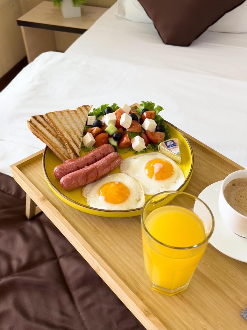 Apartment 5 Almaty Ngoại thất bức ảnh