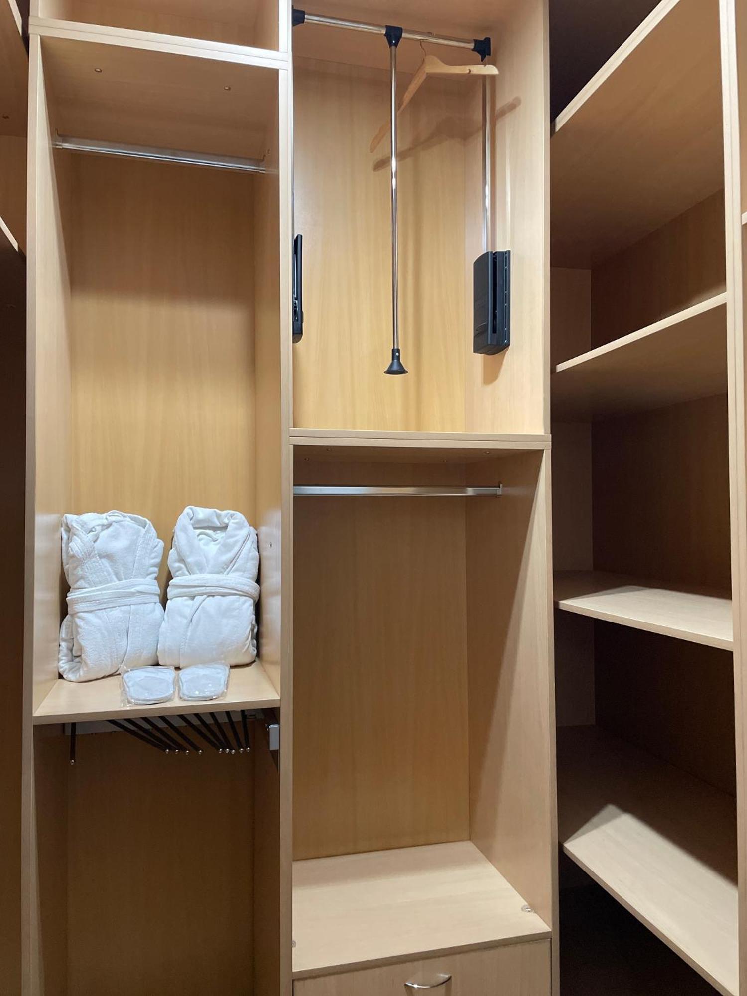 Apartment 5 Almaty Ngoại thất bức ảnh