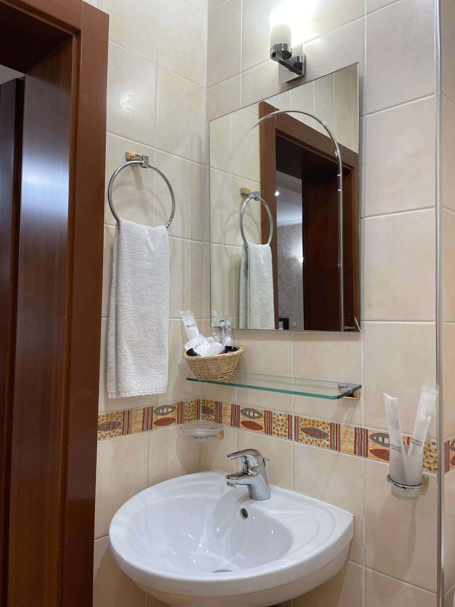 Apartment 5 Almaty Ngoại thất bức ảnh