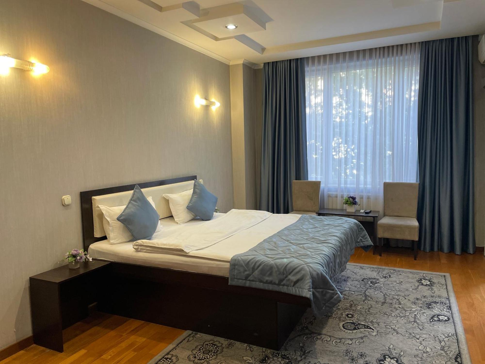 Apartment 5 Almaty Ngoại thất bức ảnh