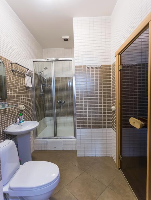 Apartment 5 Almaty Ngoại thất bức ảnh